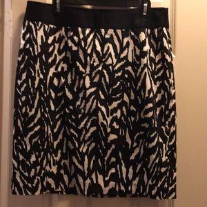 The Limited Black & White pencil skirt